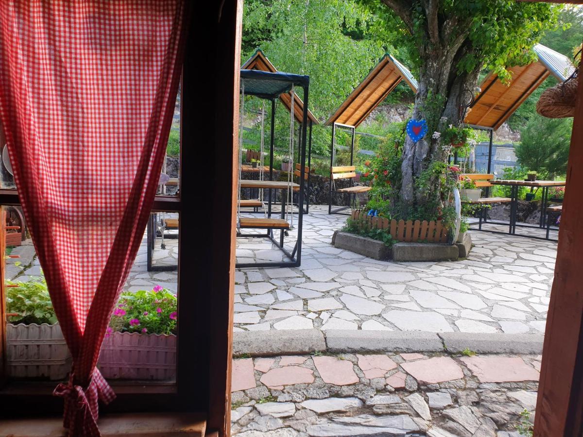Kamp Vrbnica Hotel Plužine Exterior foto