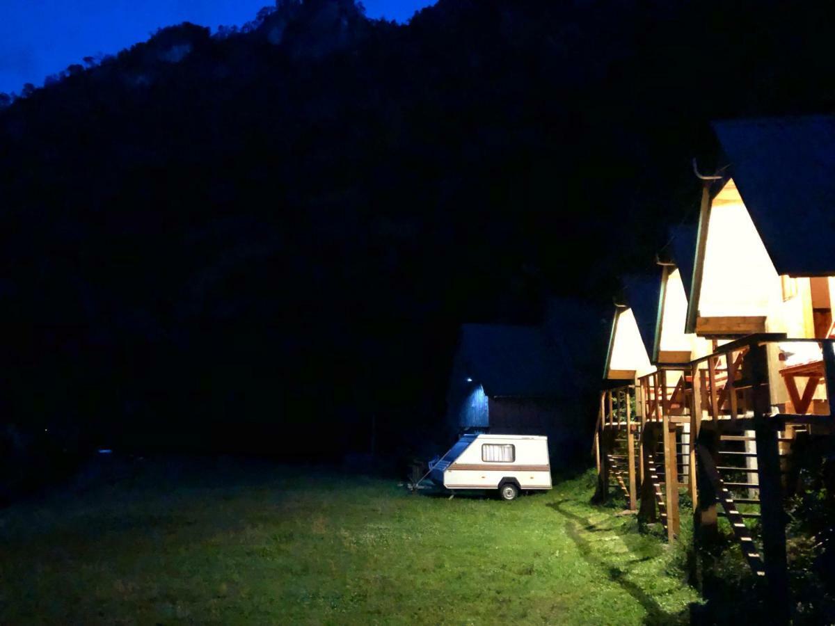 Kamp Vrbnica Hotel Plužine Exterior foto